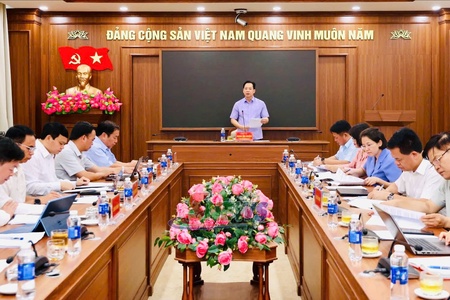 Provincial leaders scrutinise resolutions on socio-economic development, investment attraction