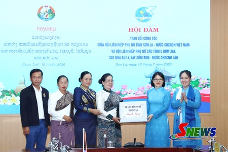 Saz lax côngz xưv ntơưv Hội LHPN tỉnh Sơn La thiaz Hội LHPN 3 tỉnh Têz qơưk Lok Tsuôk
