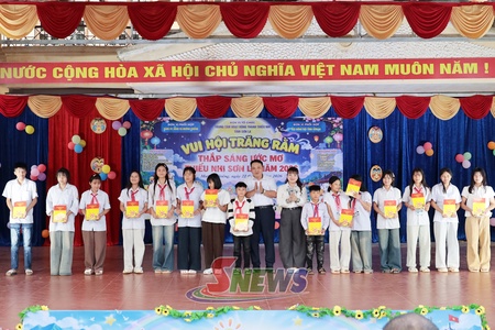 Mid-Autumn Festival celebration held in Muong Khieng