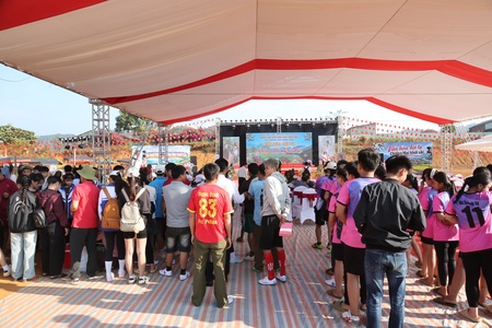  Chieng Mai ethnic cultural festival features sports competitions