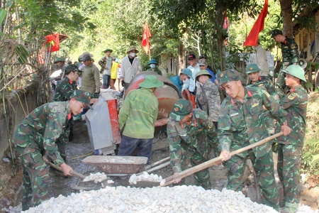 Tuổi trẻ Bộ CHQS tỉnh xung kích hướng về cơ sở