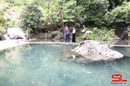 Mường Chiên phát triển thương mại, dịch vụ