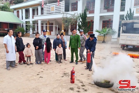 Phong trào “Toàn dân bảo vệ an ninh Tổ quốc” ở Chiềng Lao