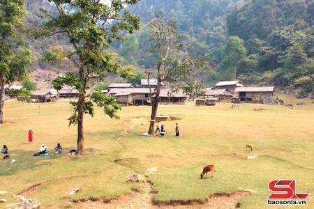 Phát triển du lịch cộng đồng giàu bản sắc dân tộc