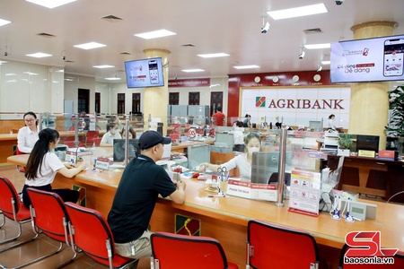 Thêm nhiều dịch vụ ngân hàng tiện ích cho khách hàng