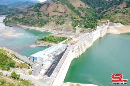 Bảo đảm vững chắc an ninh năng lượng