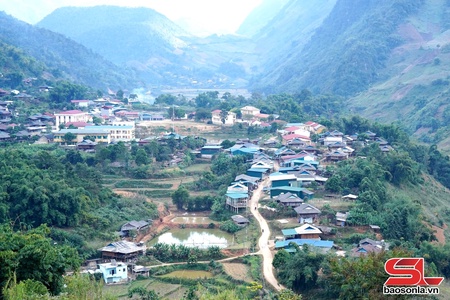 Chú trọng công tác xây dựng Đảng gắn với phát triển kinh tế