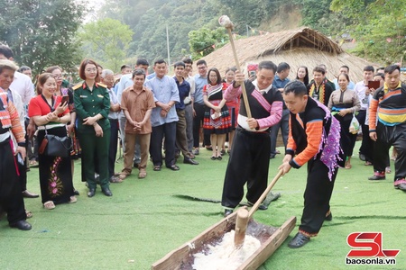 Quan tâm đời sống văn hóa ở cơ sở
