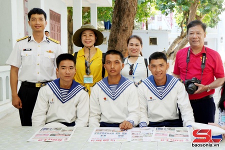 Yêu mãi Trường Sa
