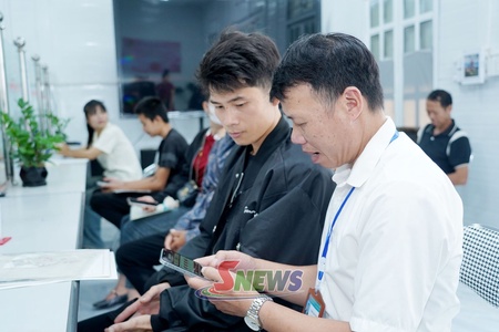 Phong trào “Bình dân học vụ số” ở Mường Khiêng