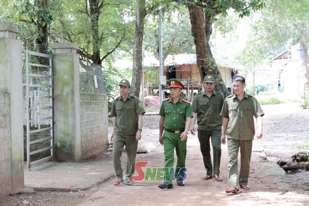 Giữ vững bản không ma túy