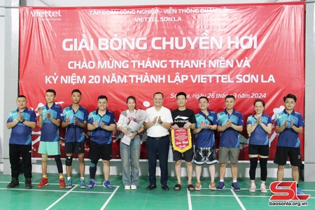 Giải bóng chuyền hơi chào mừng Tháng thanh niên và Kỷ niệm 20 năm Ngày thành lập Viettel Sơn La 