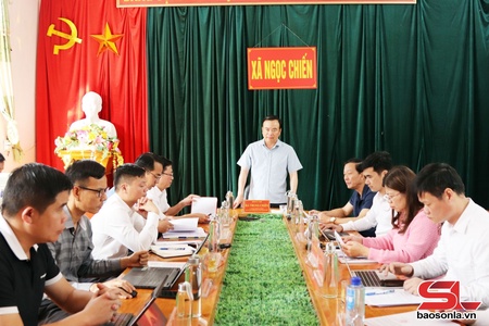 Đồng chí Phó Chủ tịch Thường trực UBND tỉnh làm việc tại xã Ngọc Chiến