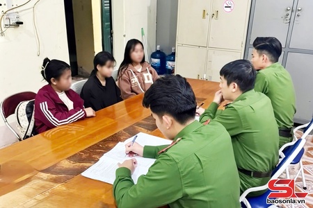 Kịp thời ngăn chặn 3 học sinh nữ bị lừa đảo việc làm qua mạng