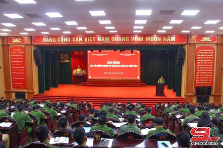 Bồi dưỡng nghiệp vụ thanh tra Công an nhân dân cho 250 học viên