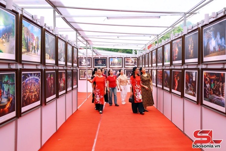Triển lãm ảnh “Hương sắc vùng cao”