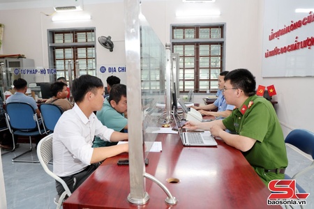 Từng bước hướng tới sự hài lòng của nhân dân