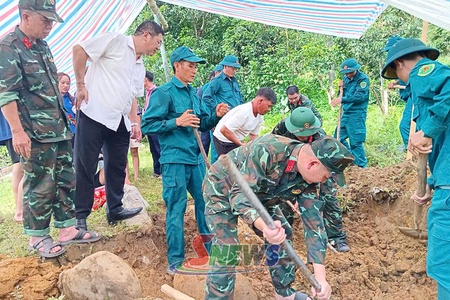 Khảo sát, tìm kiếm hài cốt liệt sĩ tại xã Tô Múa