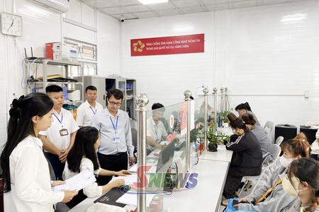 Kiểm tra công tác cải cách hành chính tại xã Mường Khiêng