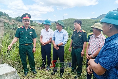 Khảo sát, xác minh thông tin mộ liệt sĩ tại xã Chiềng Sơn