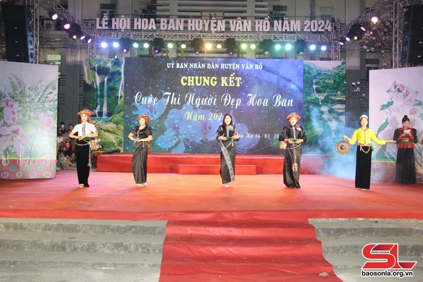 Nét đẹp Lễ hội Hoa ban huyện Vân Hồ 2024