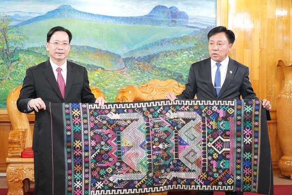 Sơn La – Hủa Phăn tăng cường hợp tác, phát triển