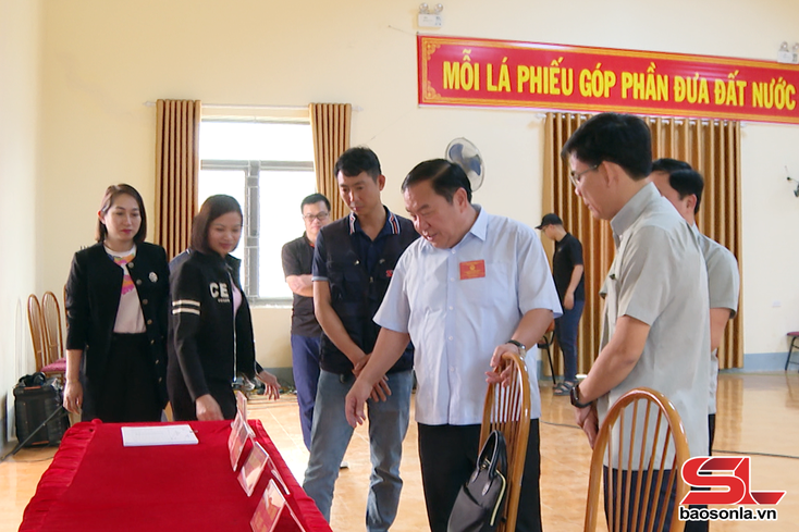 Provincial front leader inspects election preparations in border communes