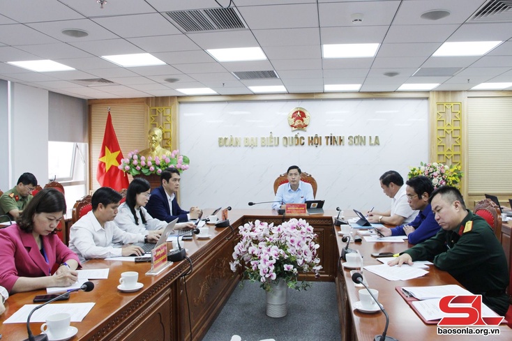 Phiên chất vấn và trả lời chất vấn nhóm vấn đề thuộc lĩnh vực tài chính 