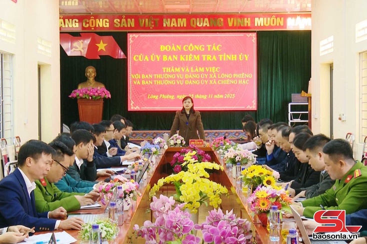 Đồng chí Chủ nhiệm UBKT Tỉnh ủy làm việc với Ban Thường vụ Đảng ủy xã Lóng Phiêng và xã Chiềng Hặc