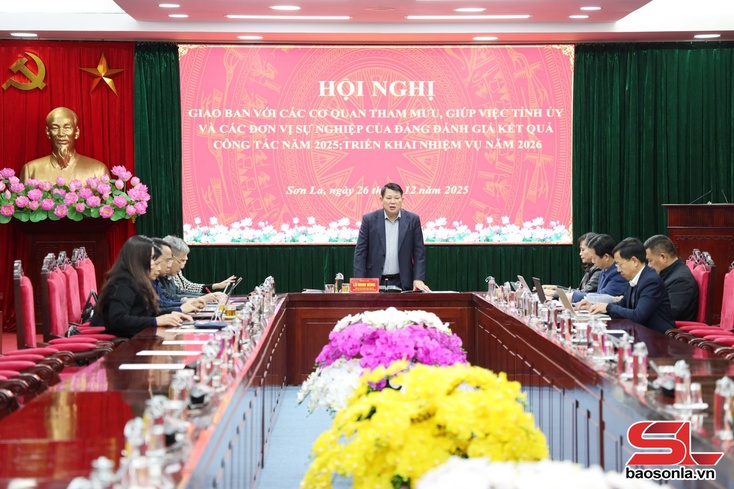 Giao ban với các cơ quan tham mưu, giúp việc Tỉnh ủy và các đơn vị sự nghiệp của Đảng