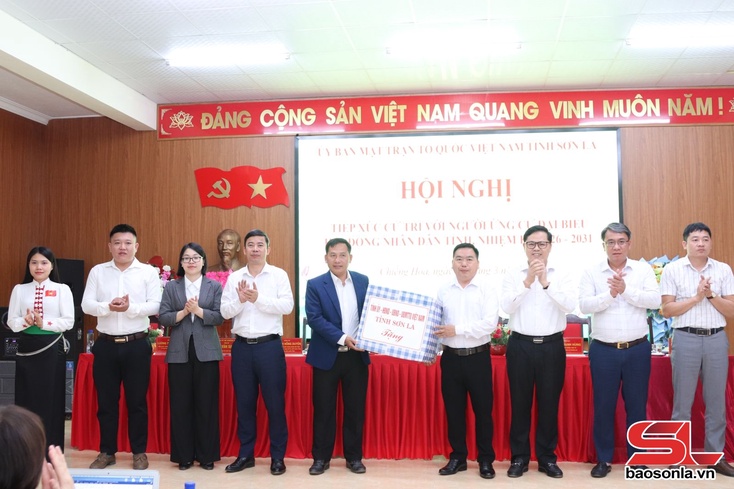 Cử tri xã Chiềng Hoa quan tâm đầu tư hạ tầng thiết yếu
