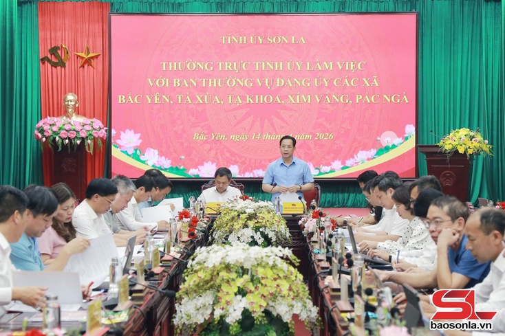 Thường trực Tỉnh ủy làm việc với Ban Thường vụ Đảng ủy 5 xã