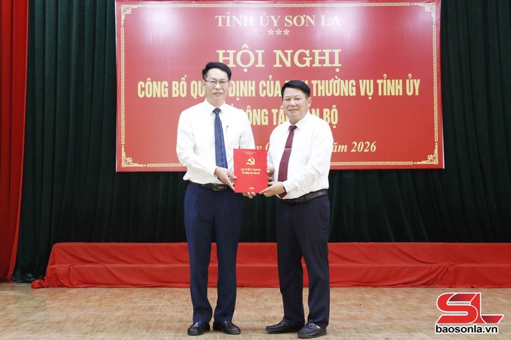 Công bố quyết định của Ban Thường vụ Tỉnh ủy về công tác cán bộ tại Đảng ủy xã Mai Sơn