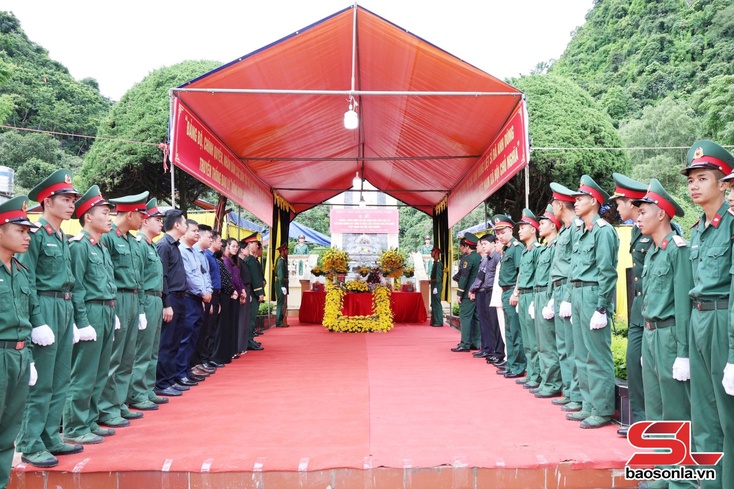 Phường Tô Hiệu tổ chức Lễ truy điệu và an táng hài cốt liệt sĩ