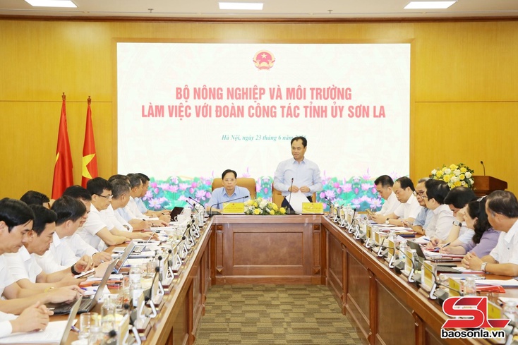 Bộ trưởng Bộ Nông nghiệp và Môi trường làm việc với Đoàn công tác Tỉnh ủy Sơn La