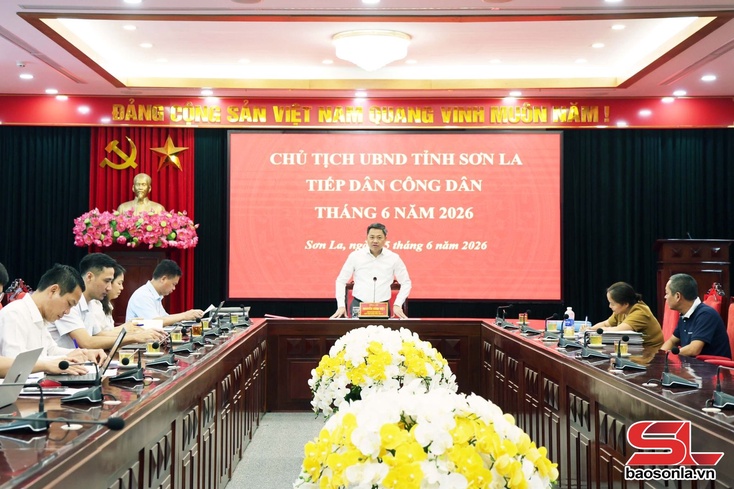 Đồng chí Chủ tịch UBND tỉnh Sơn La tiếp công dân định kỳ tháng 6