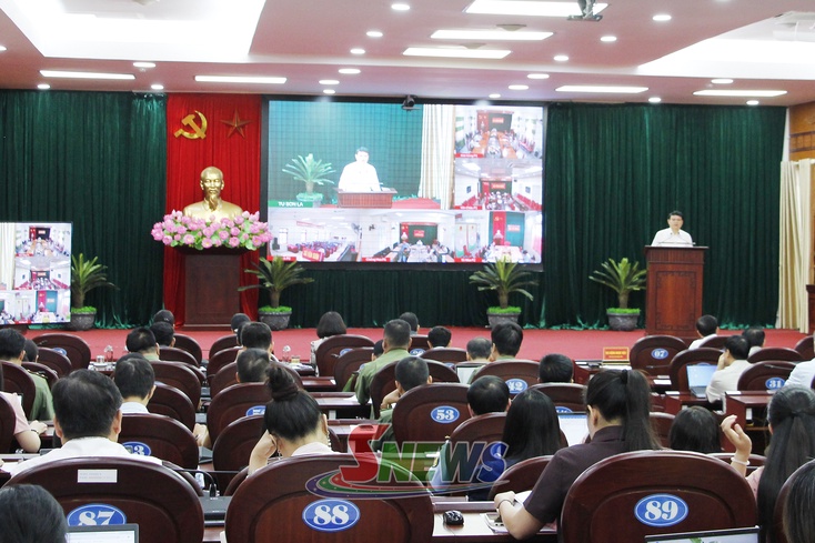 Tuyên truyền các văn bản Luật cho đội ngũ báo cáo viên, tuyên truyền viên