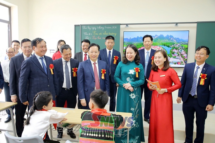 Sơn La náo nức Ngày hội đến trường