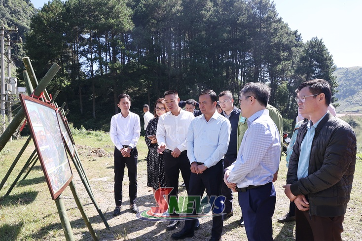 Kiểm tra tiến độ thực hiện một số dự án du lịch tại Vân Sơn, Vân Hồ