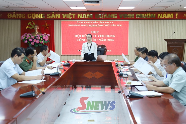 Họp Hội đồng tuyển dụng công chức năm 2026