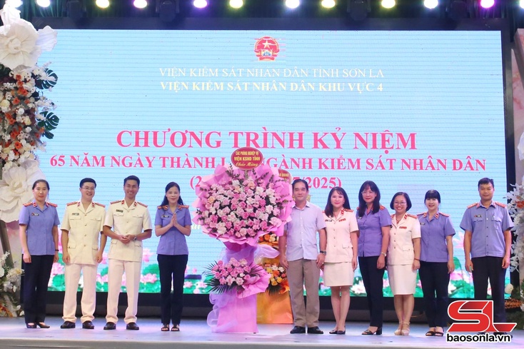 Gặp mặt kỷ niệm 65 năm Ngày thành lập ngành Kiểm sát nhân dân