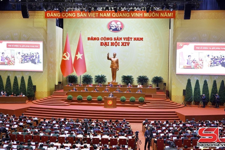 Thảo luận về các văn kiện Đại hội XIV của Đảng