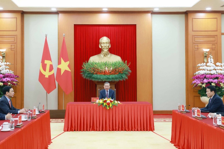 Tổng thống Nga Vladimir Putin điện đàm với Tổng Bí thư Tô Lâm
