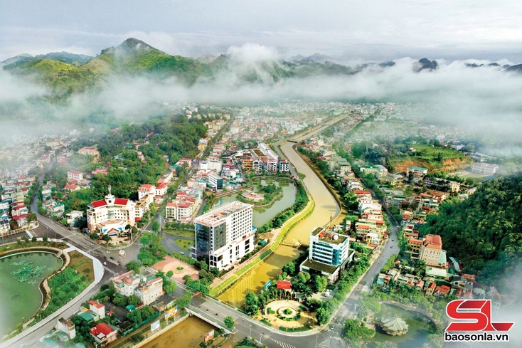 Xuân về phố núi Sơn La