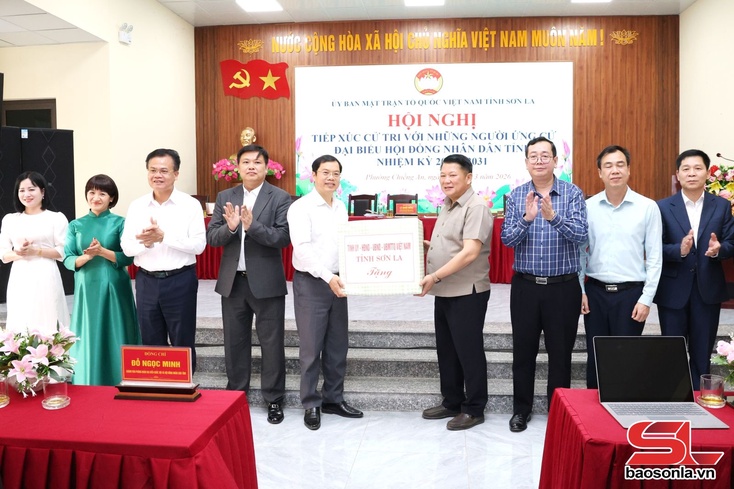 Cử tri phường Chiềng An đánh giá cao chương trình hành động của các ứng cử viên