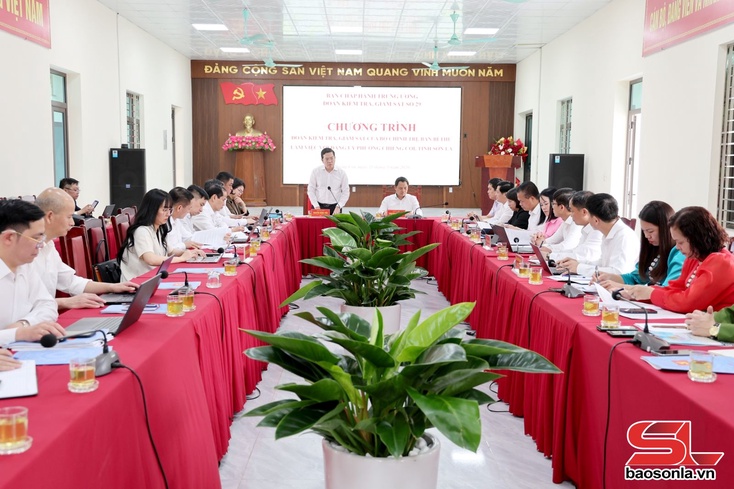 Đoàn kiểm tra, giám sát của Bộ Chính trị, Ban Bí thư làm việc với Đảng ủy phường Chiềng Cơi