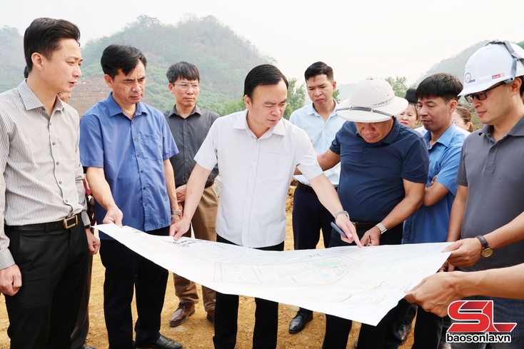 Đẩy nhanh tiến độ xây dựng Trường phổ thông nội trú liên cấp Tiểu học – THCS tại các xã biên giới