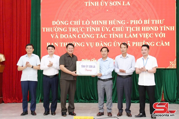 Thường trực Tỉnh ủy làm việc với Ban Thường vụ Đảng ủy xã Phiêng Cằm