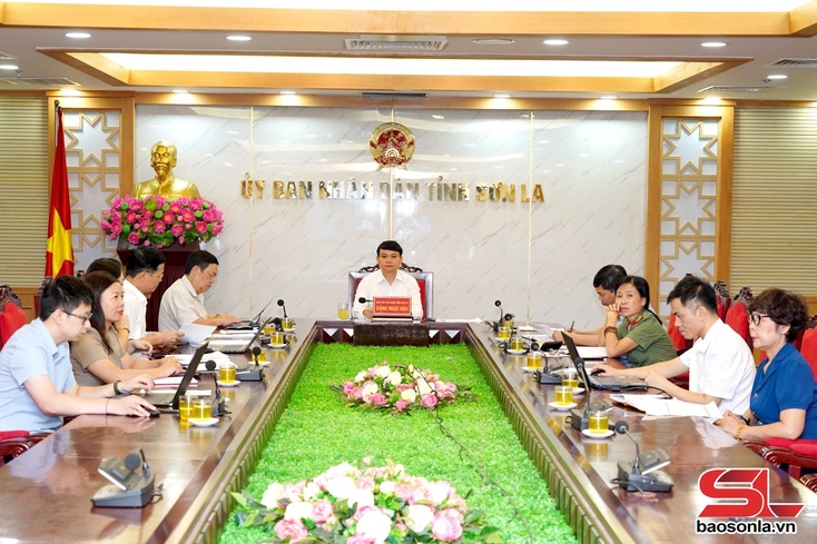 Trao đổi ý kiến về kết quả kiểm tra văn bản thuộc chuyên đề lao động, bảo hiểm xã hội, việc làm
