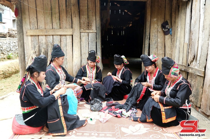 Kho Mu ethnic group’s cultural identity preserved in Thuan Chau 